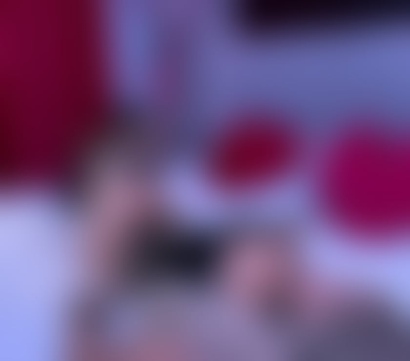 Sweet hot blonde. Just a few days 🫦