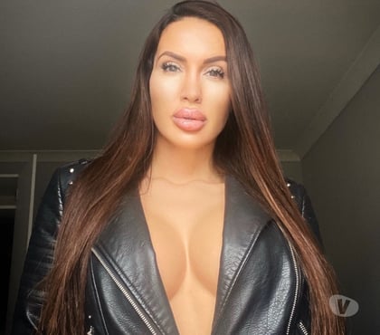 Escorts and Massages Hendon North West London - Photos for Kim 😘Sensual Touch Massage 💐 The Finest Experience😘