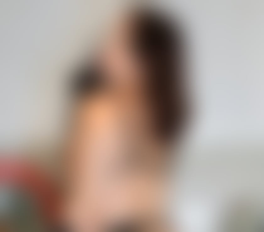 Escorts Slough Colnbrook - Sutton - Photos for ♥️🤗💋DAKOTA PARTY ☀️🥂💋