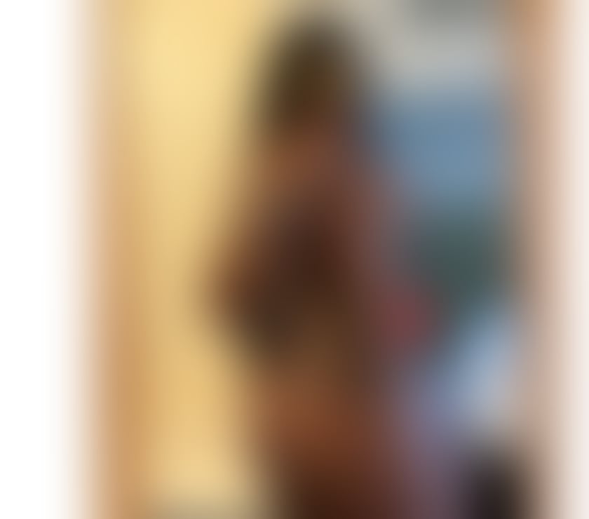 Brazilian brunette with silicone 🇧🇷🇧🇷🌶️