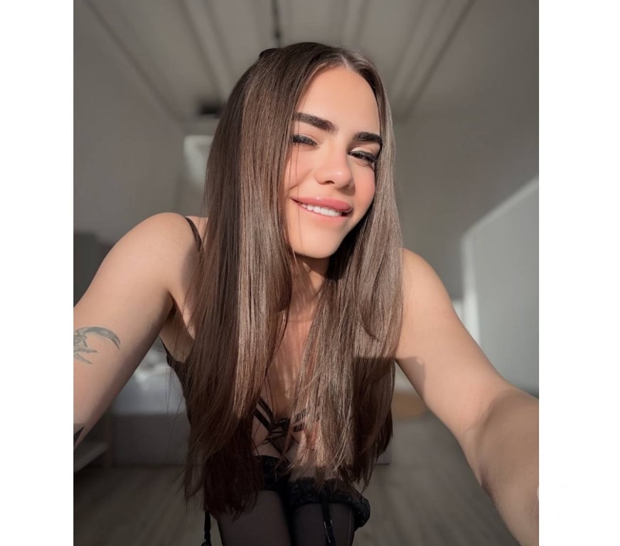 Trans Escorts Cardiff Cardiff City Centre - Cardiff - Photos for Sexy Trans Larissa Available