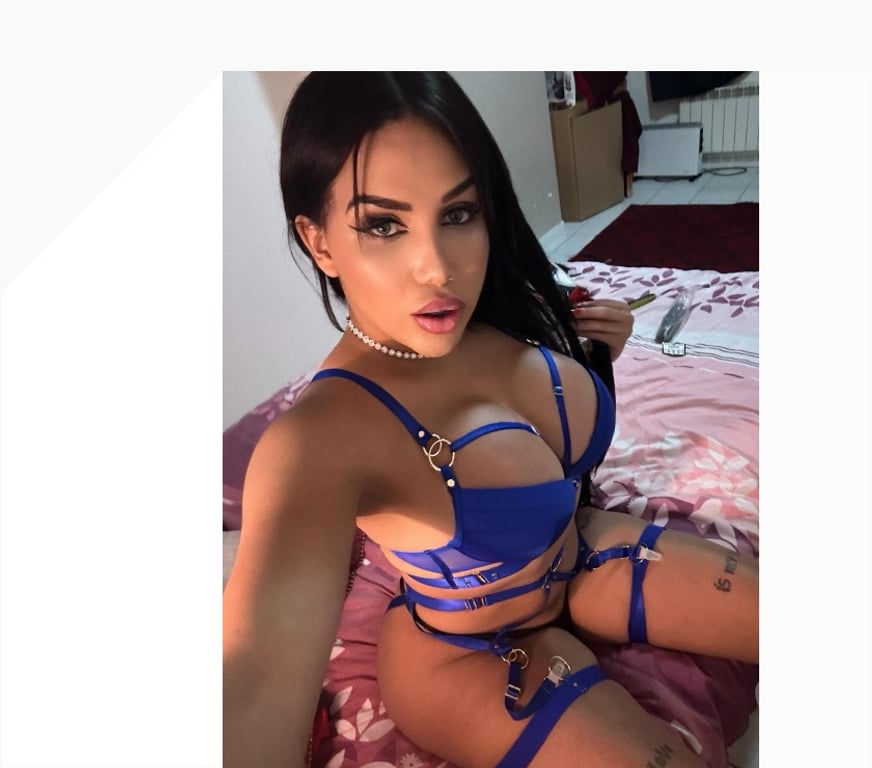 Trans Escorts Warrington Warrington Town Centre - Warrington - Photos for 🇧🇷🇮🇹BIG 8 inch ts. Athena 🇬🇧🇮🇹