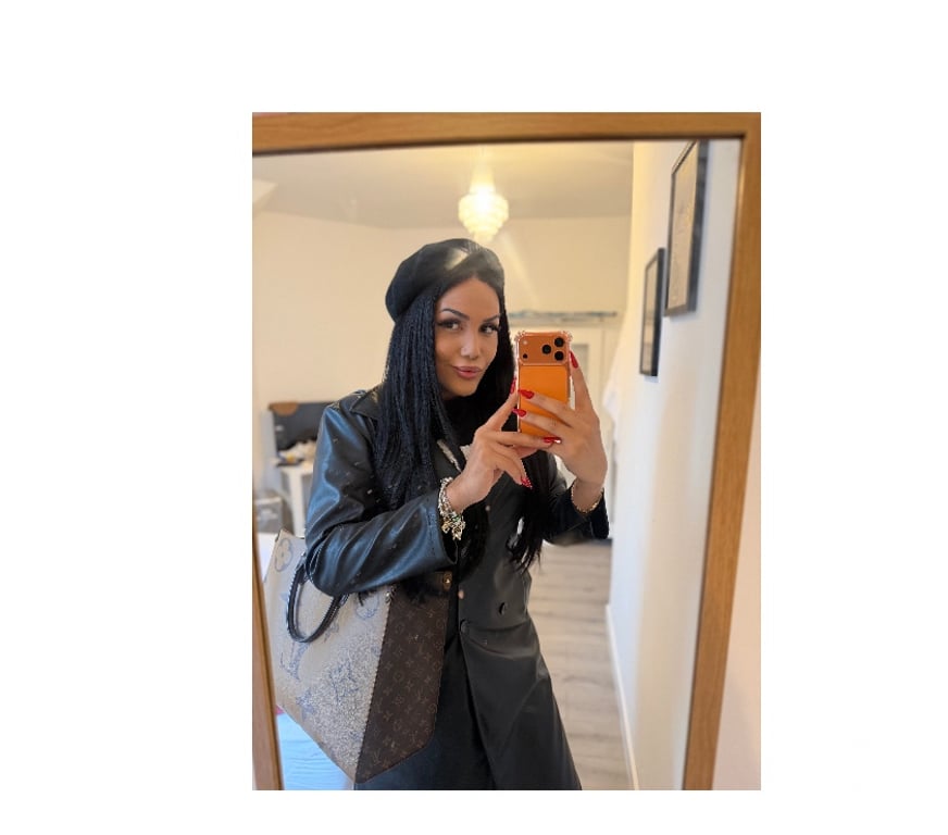 Trans Escorts Warrington Warrington Town Centre - Warrington - Photos for 🇧🇷🇮🇹BIG 8 inch ts. Athena 🇬🇧🇮🇹