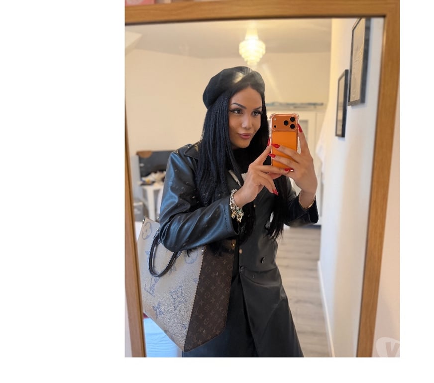 Escorts Warrington Warrington Town Centre - Warrington - Photos for 🇮🇹🇧🇷TS 8inch ATHENA ITALIANA🇮🇹🇧🇷