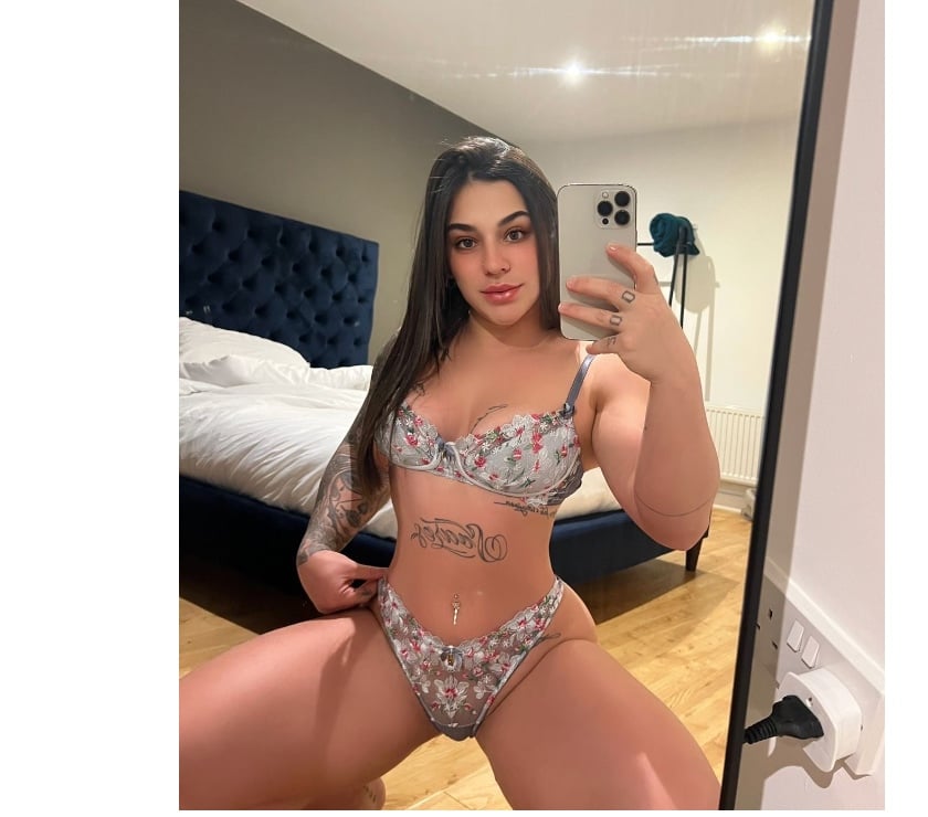 Escorts and Massages Birmingham City Centre Birmingham - Photos for 🔥Bianca Party Girl🔥 Brazilian 🇧🇷 100% REAL