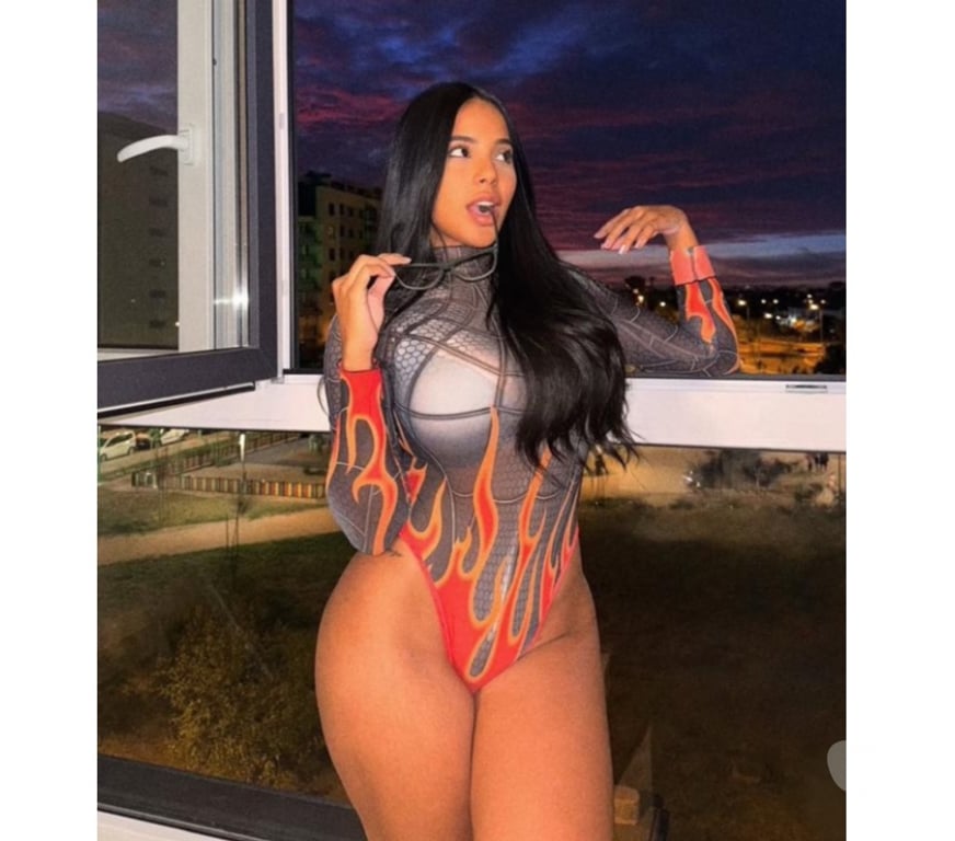 Escorts Peterborough Peterborough City Centre - Peterborough - Photos for BRAZILIAN MELISSA 😈🔥 YOUR PARTY GIRL 🍭24H AVL