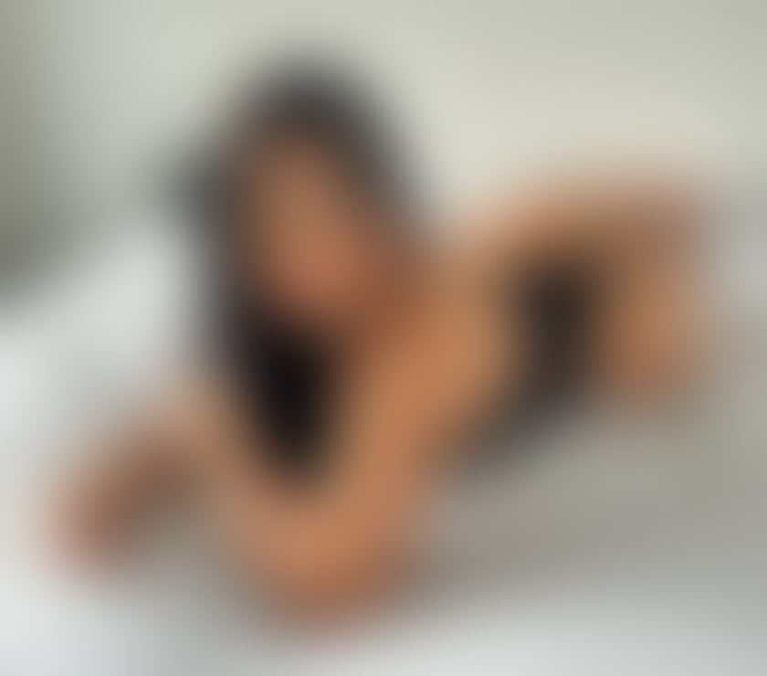 Escorts Staffordshire Stafford - Photos for ALANA NEW IN TOWH 🍑🔥