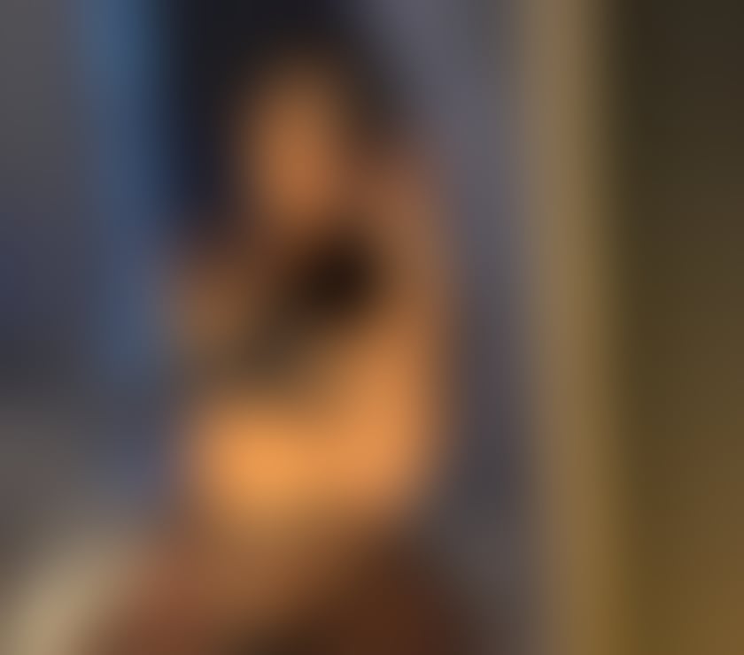 Escorts Staffordshire Stafford - Photos for ALANA NEW IN TOWH 🍑🔥