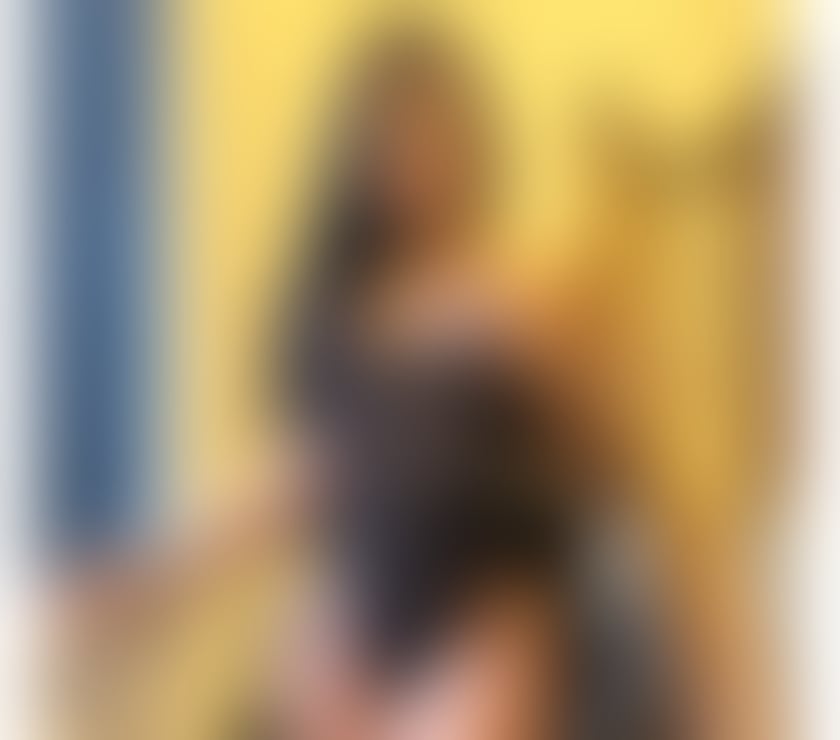 Escorts Staffordshire Stafford - Photos for ALANA NEW IN TOWH 🍑🔥