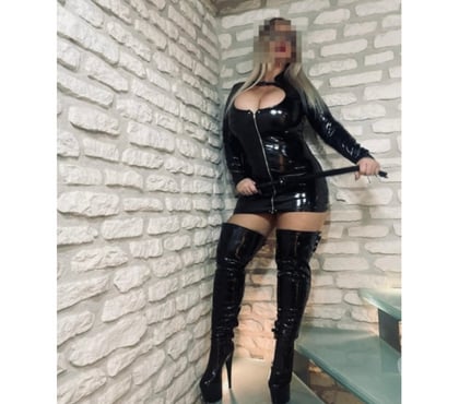 Escorts Walsall Town Centre Walsall - Photos for 🔝JUST ARRIVED🔝BRITISH GIRL❤️PARTY IN&OUT 24h🔝