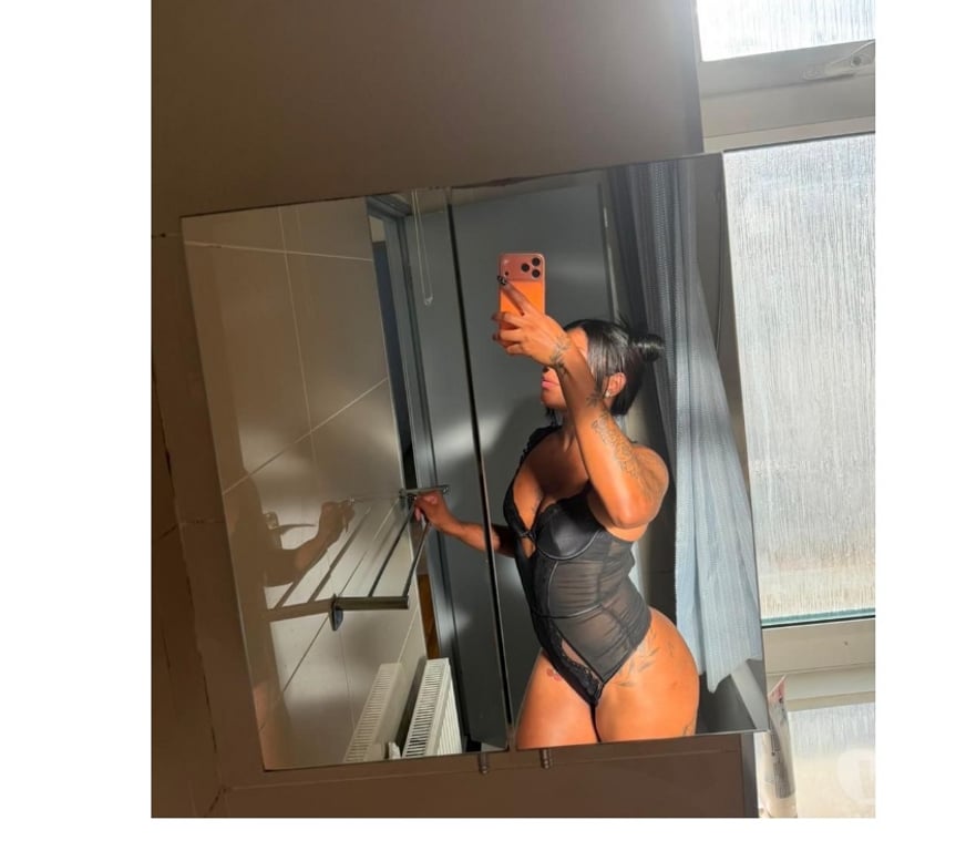Escorts West Midlands Birmingham - Photos for Brasileira 🇧🇷🇧🇷🇧🇷owo