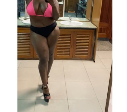 Escorts Northampton West Northamptonshire - Photos for CURVY BLACK BRITISH QUEEN 🇬🇧👸🏿