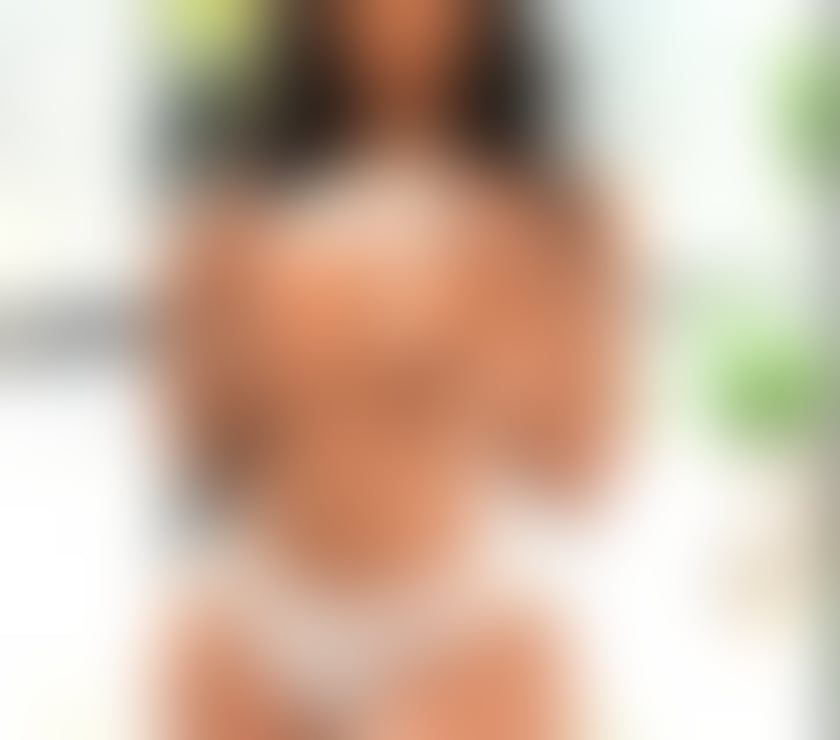 Escorts Greater Manchester Manchester - Photos for 🔥🔥 NEW AFRICAN BOMBSHELL🔥🔥 PARTY GIRL