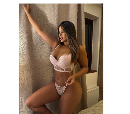 Escorts Brighton City Centre Brighton - Photos for Alice 🍑🔥 BIG BOTTY BRAZILIAN 🇧🇷