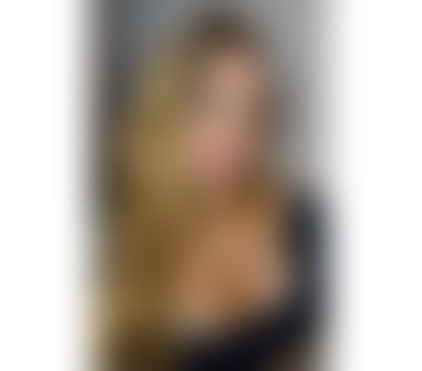 Larissa Brazilian 🍑💕