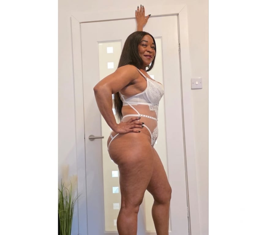 Escorts Highland Inverness Business & Retail Park - Highland - Photos for Im Queen 🫅 black Africa in the town