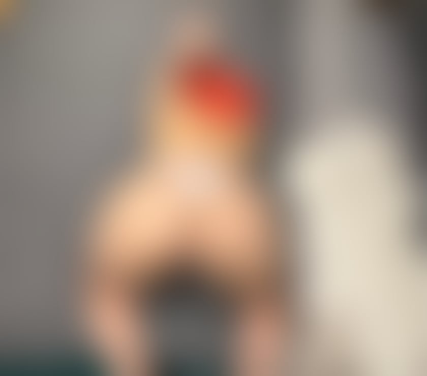 Escorts West Yorkshire Kirklees - Photos for Hello I’m Roxy party