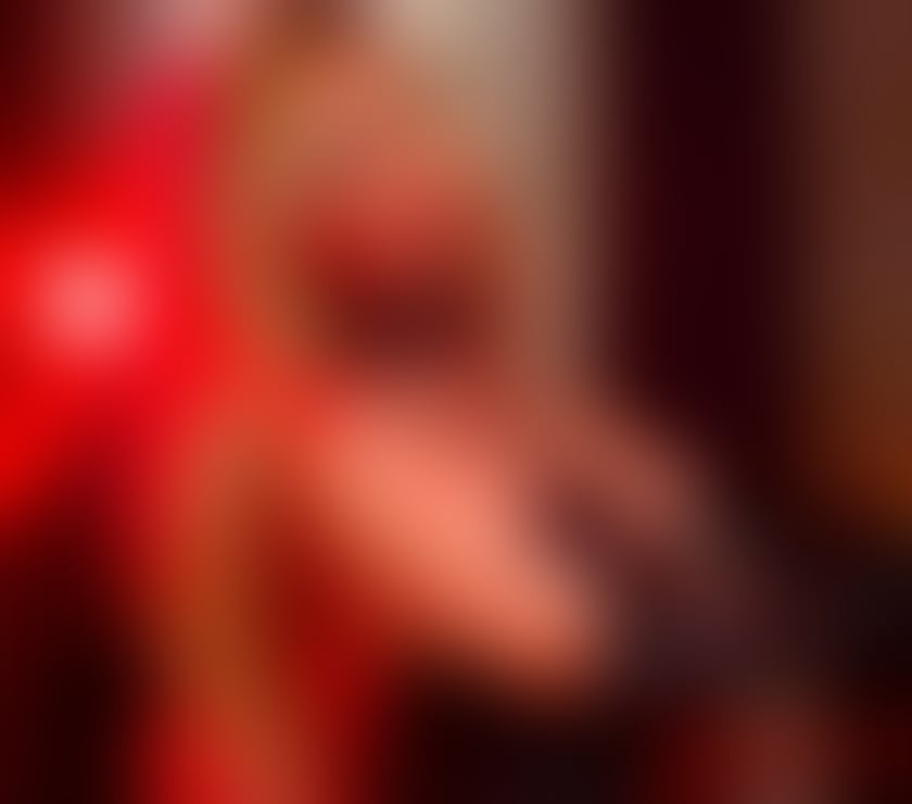 Trans Escorts East London Silvertown - East London - Photos for For me, the night is a source of confusion!