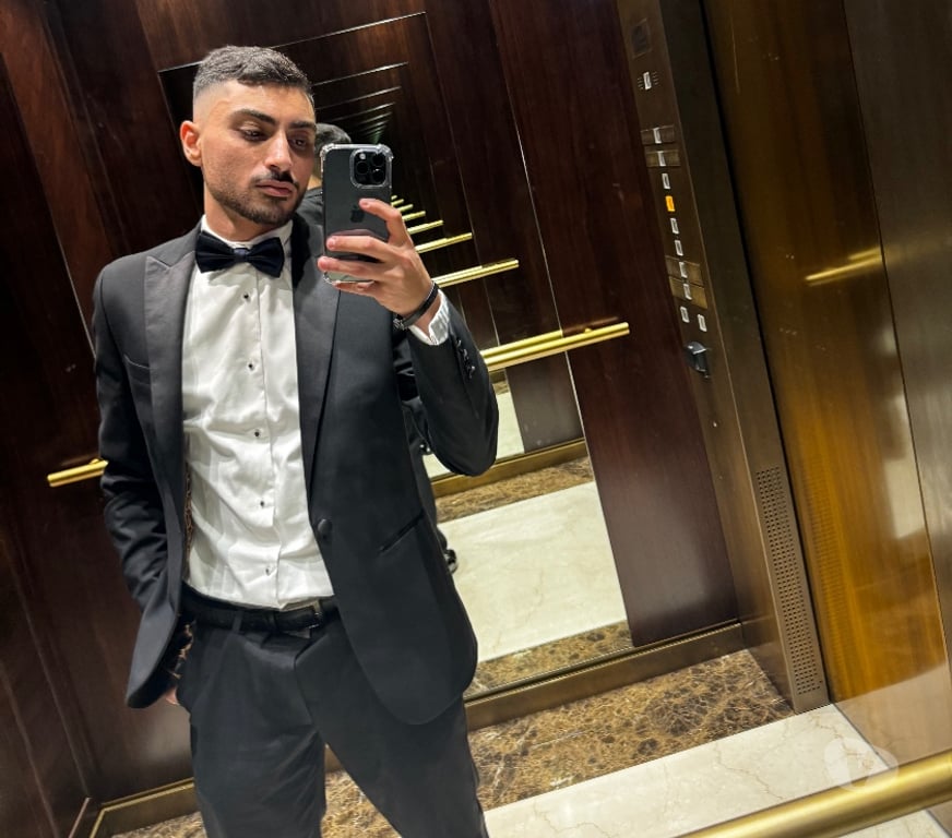 Escorts South East London Bromley Common - South East London - Photos for Tanned Young Morrocan