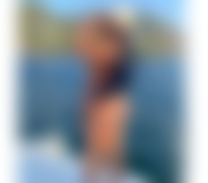 Hot brunette back in town - OWO FREE 🫦🔥