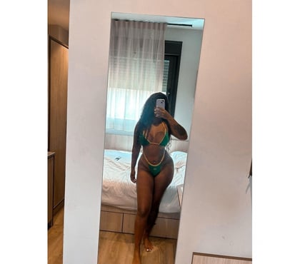 Photos for Bella 😈🔥 Brazilian 🫦🇧🇷