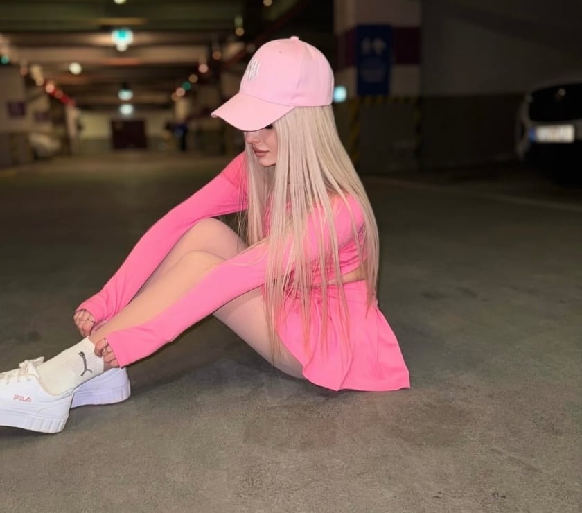 Escorts South West London West Brompton - South West London - Photos for hot girls now in town vanessa