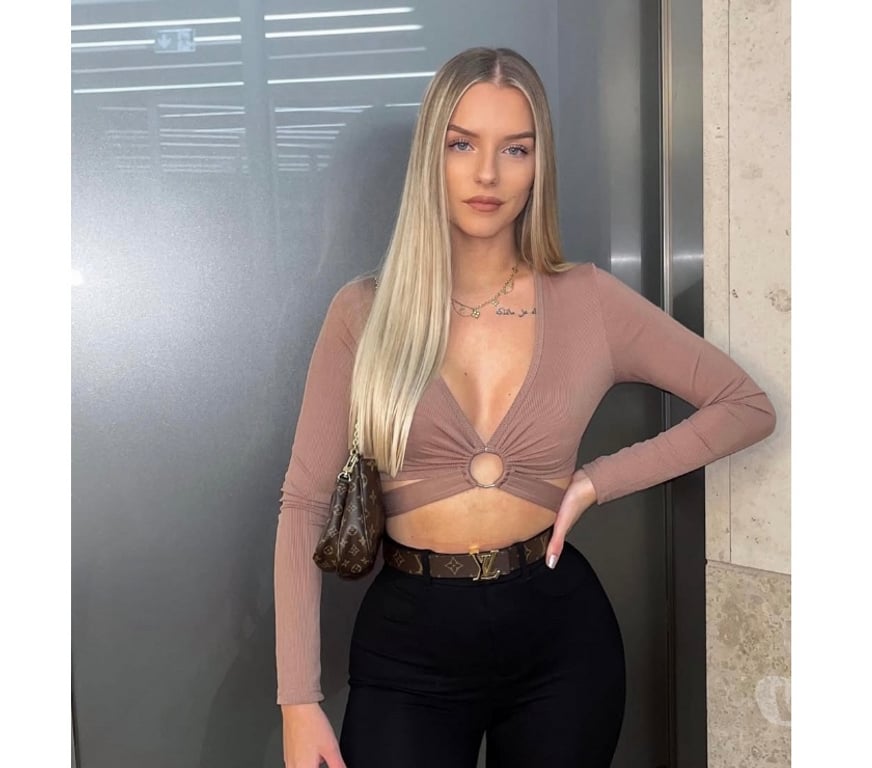 Escorts Barking and Dagenham Romford - Barking and Dagenham - Photos for hot girls now in town vanessa