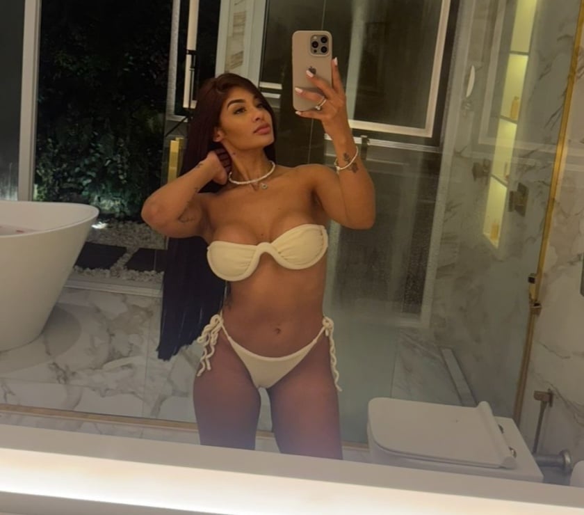  Escorts Sutton Town Centre Sutton - Photos for 🍑 Bella sweet 🇧🇷💋Ultimate GFE Experience🔥