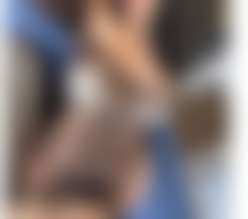 Larissa Latina 100% 💯 discreet and slim