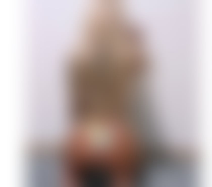 Hello i’m Daria new girl in town best serv party🥂