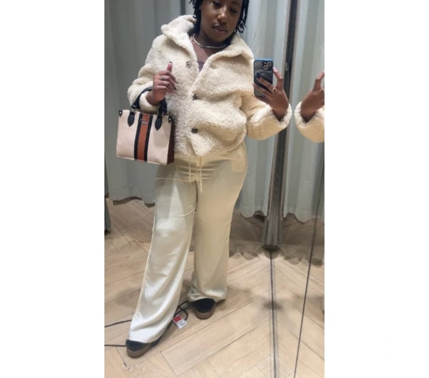 Escorts West London Shepherd`s Bush - West London - Photos for AVAILABLE ON XMAS CARIBBEAN GIRL W BIG ASS