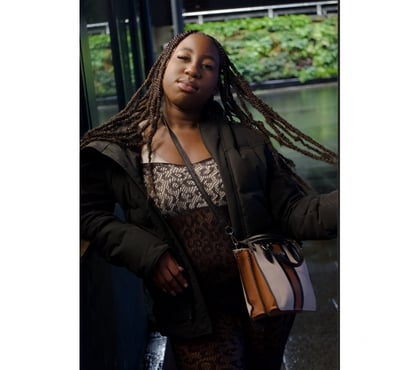 Escorts Shepherd`s Bush West London - Photos for BIG ASS EBONY GIRL