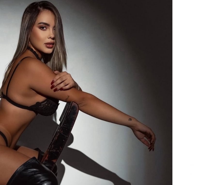 Escorts East London East Ham - East London - Photos for 🔥Clara party girl NEW IN TOWN BRAZILIAN 🇧🇷