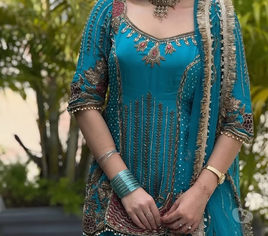 Escorts West Midlands Birmingham - Photos for Desi hotie indian available in the town for fun