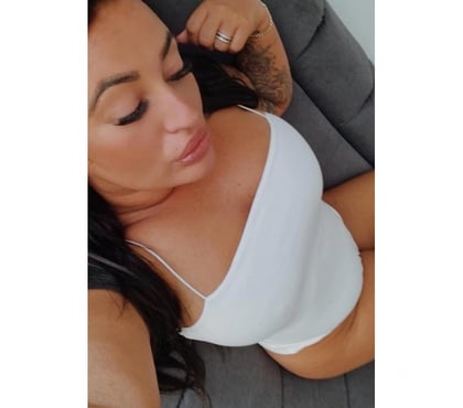 Escorts and Massages Canning Town East London - Photos for Jessy 4U am here in your area