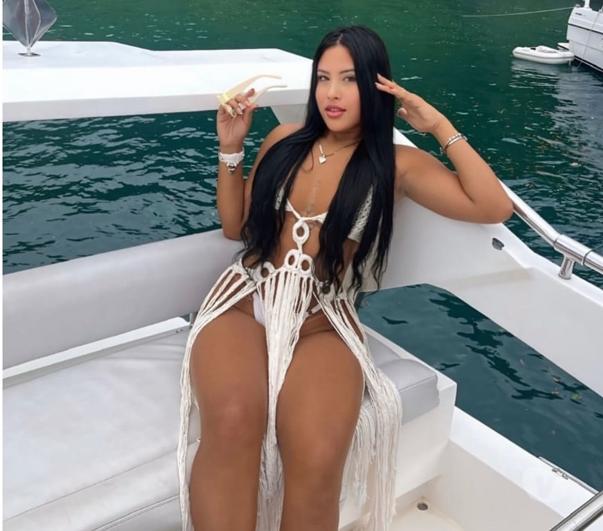 Escorts West London Hounslow - Photos for 💘Bia Brazilian new in town NO RUSH💘