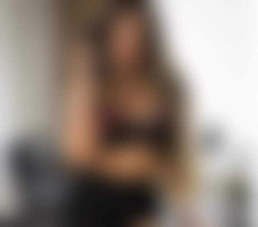 Photos for Iris 💗 Top Girl💯 New in Town 💗