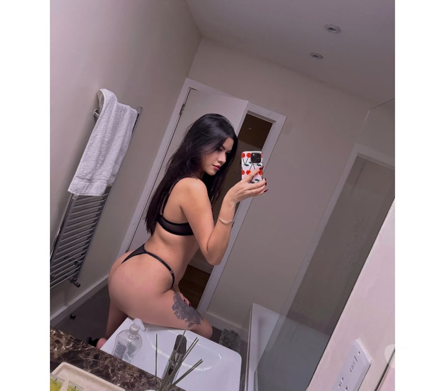 Escorts Cardiff Cardiff City Centre - Cardiff - Photos for EMILE ❤️‍🔥 PARTY GIRL 🍾 NEW IN TOWN