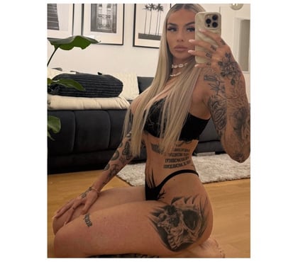 Escorts and Massages Worcester City Centre Worcester - Photos for NEW ELISSE🍷PARTY GIRL🍆STRAPON HIGH CLASS ESCORT