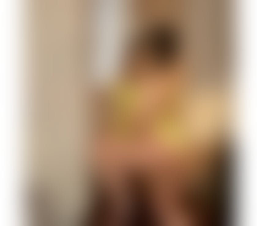 Escorts West Yorkshire Leeds - Photos for Laura new here incall and outcall