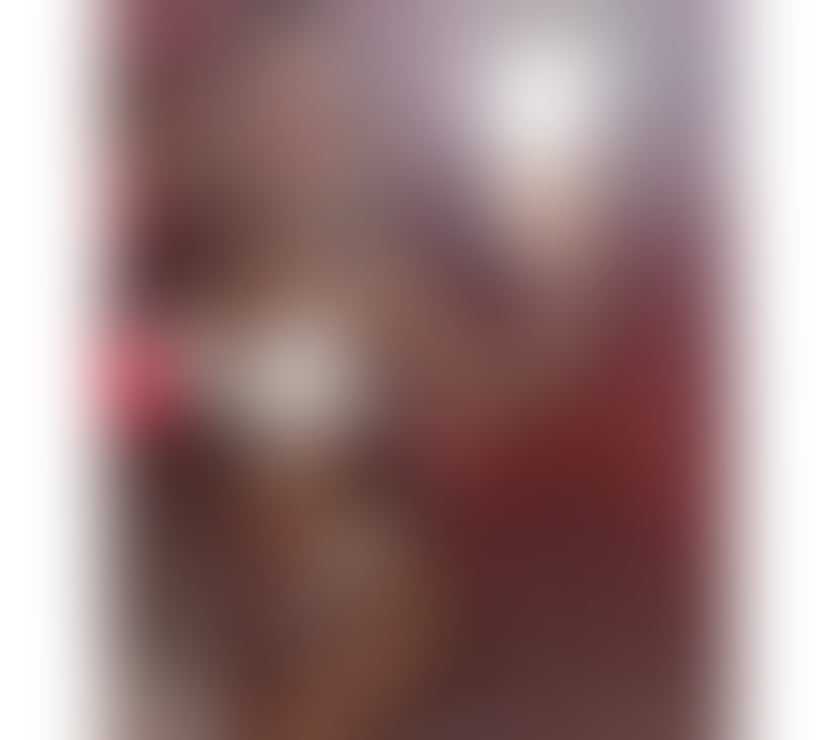 Sara available now text me kiss