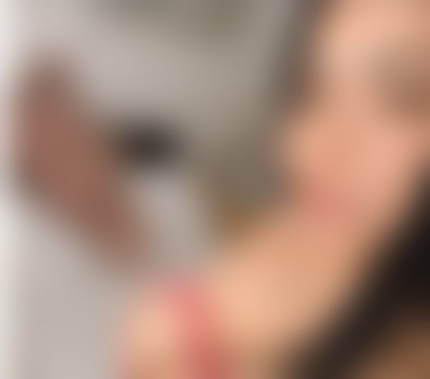 Escorts and Massages West Croydon (Tramlink) Station South East London - Photos for West Croydon CR0 🇧🇷 | Cute, Fun & Naturally Flirty