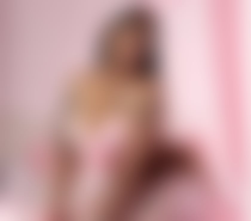 Photos for waddon station CR0 🇧🇷🌍 Brazilian Babe