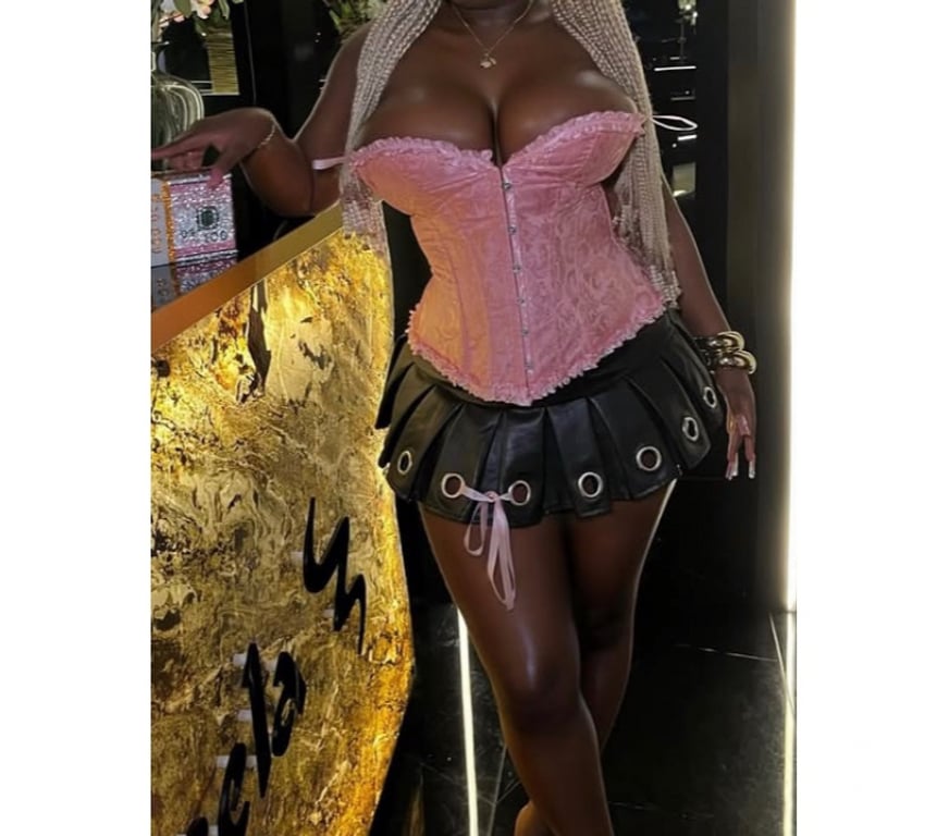 Escorts East London Canning Town - East London - Photos for Sweet Saweetie can you handle the thick?