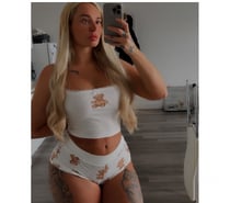 EnglishPawg 50 inch ass