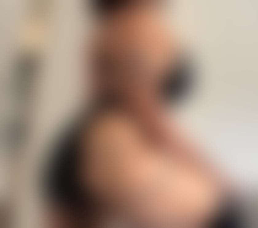 Escorts East London Redbridge - Photos for Brazilian natural brunette 🇧🇷🍓