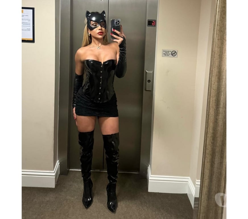 Trans Escorts Cardiff Cardiff City Centre - Cardiff - Photos for MISS SHERON ALWAYS HORNY