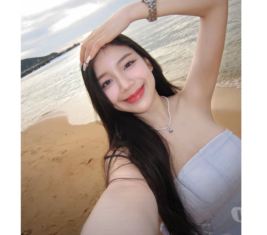 Escorts Aberdeen Aberdeen City Centre - Aberdeen - Photos for 🌷Soft Reflection · Graceful & Comforting 07768789833