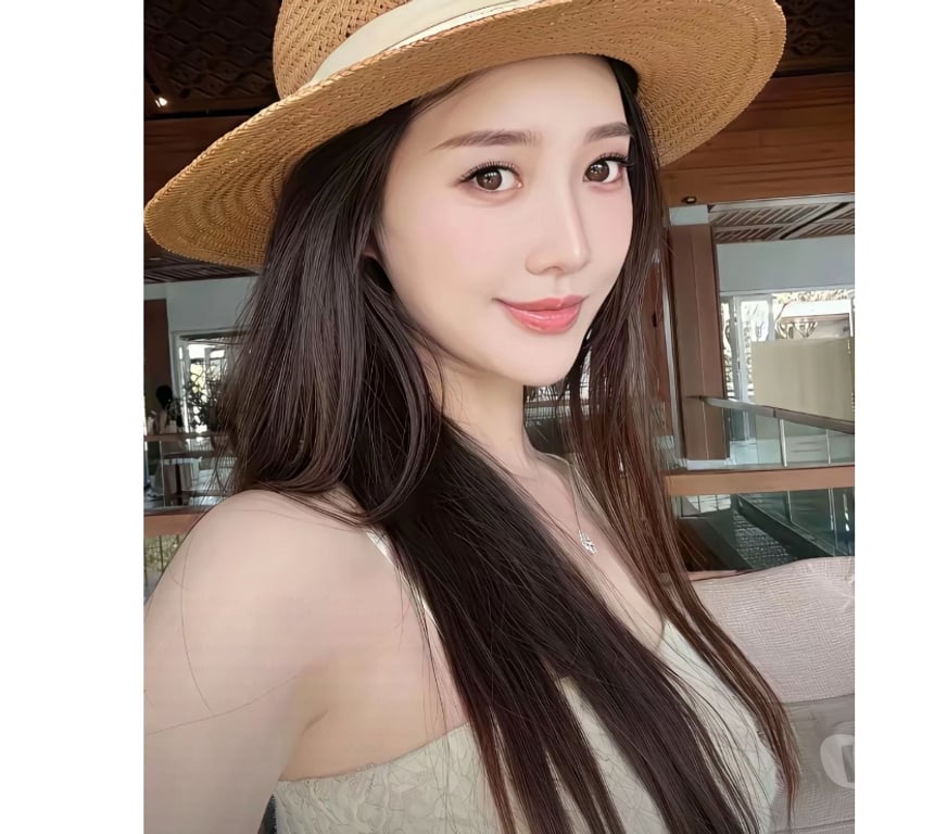 Escorts Aberdeen Aberdeen City Centre - Aberdeen - Photos for 07468628815🌺Secret Light · Thoughtful & Natural