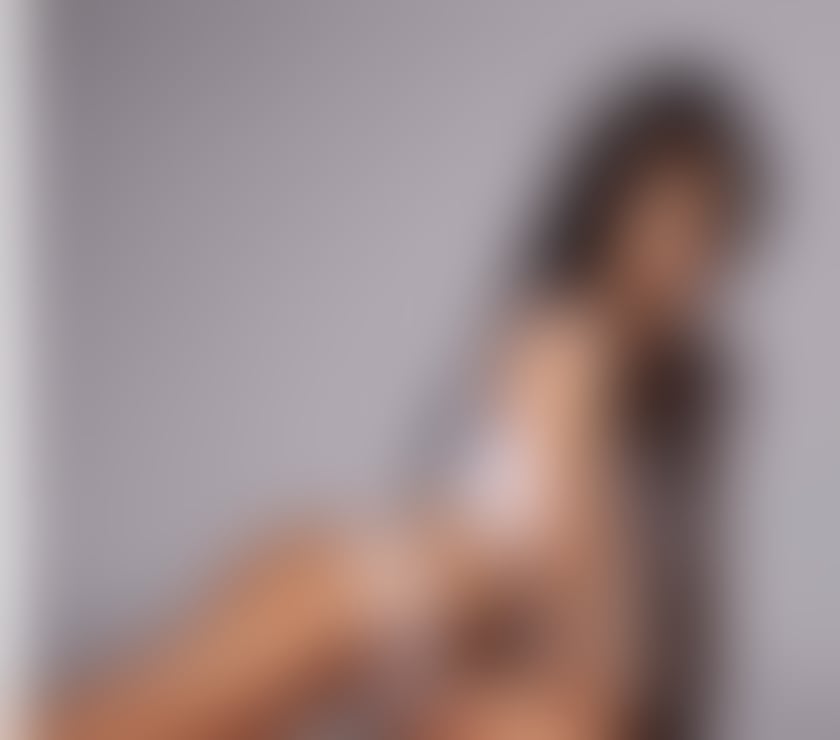 Escorts Aldgate East Station East London - Photos for aldgate Soft & Romantic Isabella, 24 Brazilian 🇧🇷